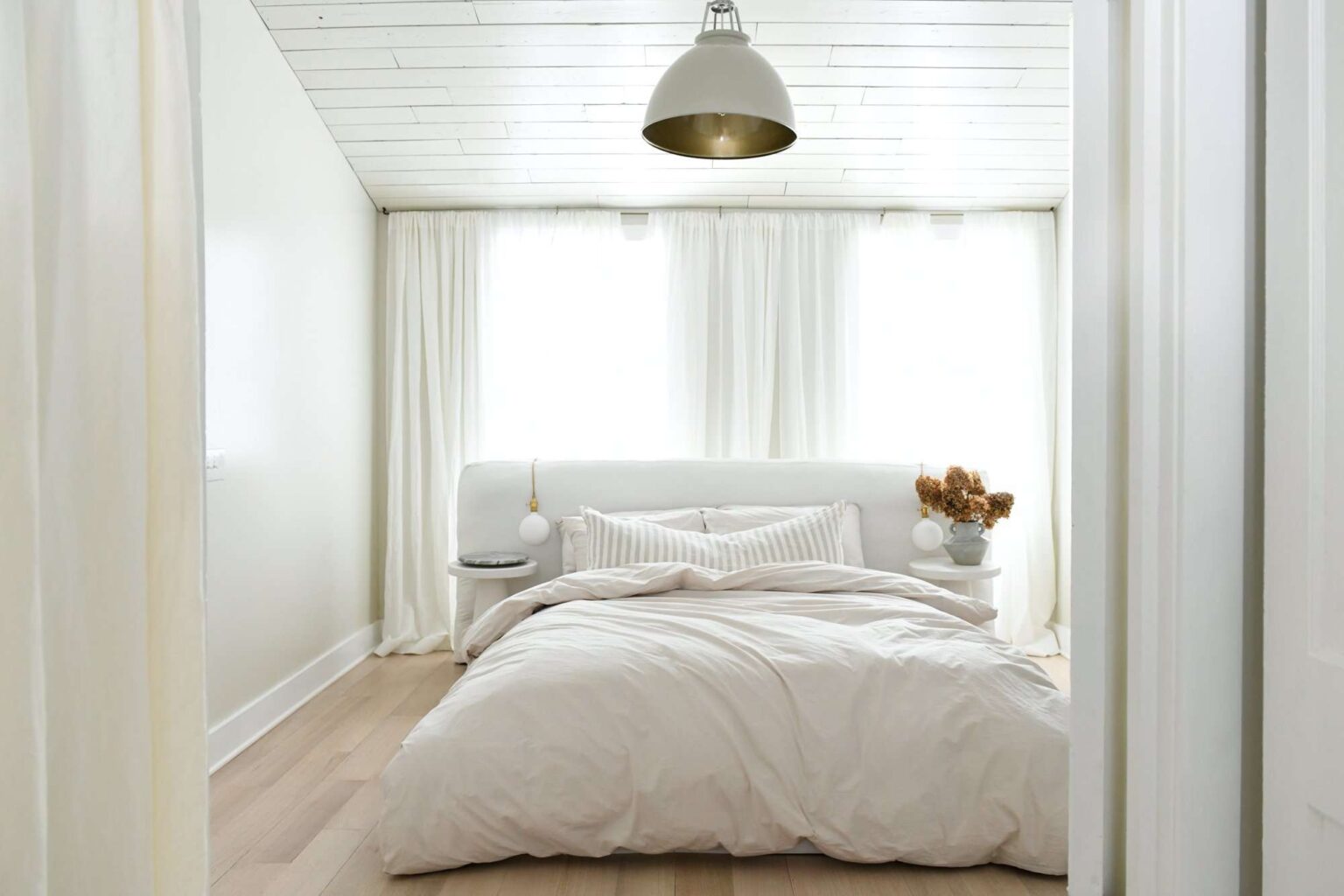 1729751496 60 minimalistische Schlafzimmer Ideen fur ein beruhigendes Refugium das sich auf