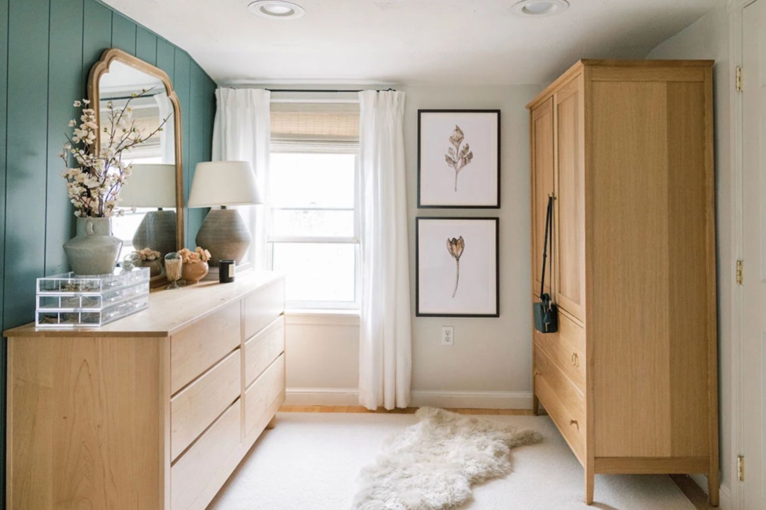 Modernes Schlafzimmer im Landhausstil