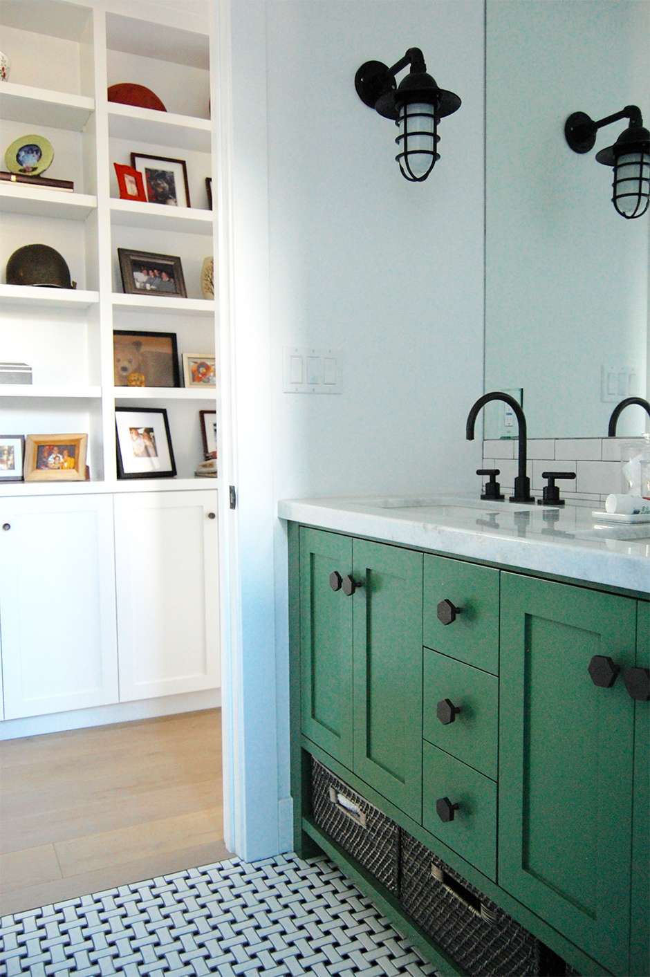 Modernes Badezimmer im Landhausstil