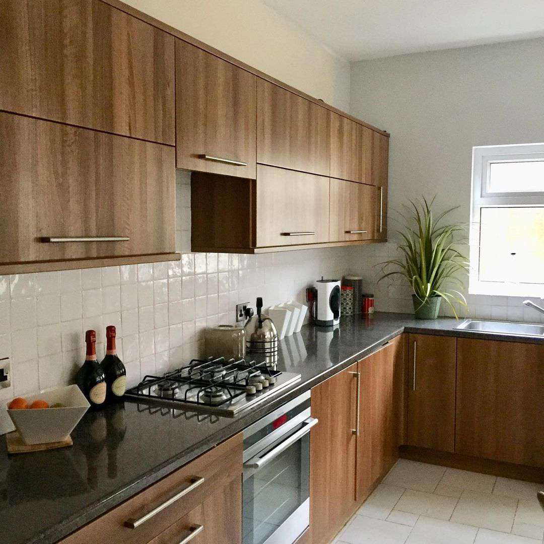 Moderne Küchenschränke aus der Mitte des Jahrhunderts