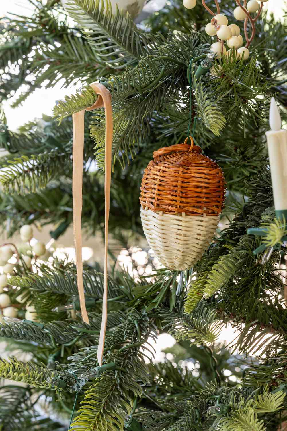 rustikale Eichel-Weihnachtsdekoration