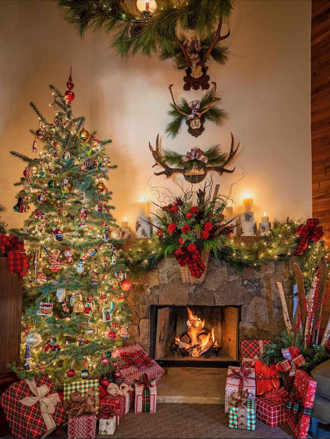 rustikaler Wohnzimmer-Weihnachtsbaum 