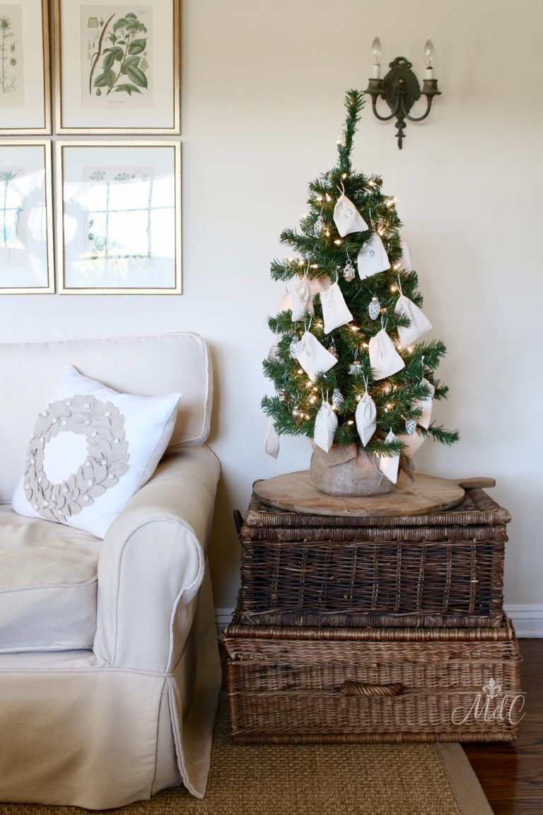 rustikaler Mini-Weihnachtskalender-Baum