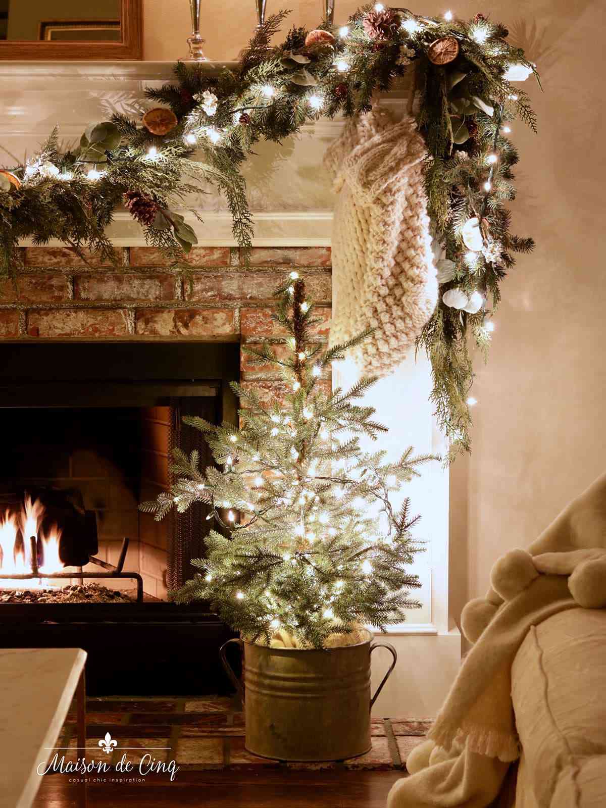 rustikaler Mini-Weihnachtsbaum