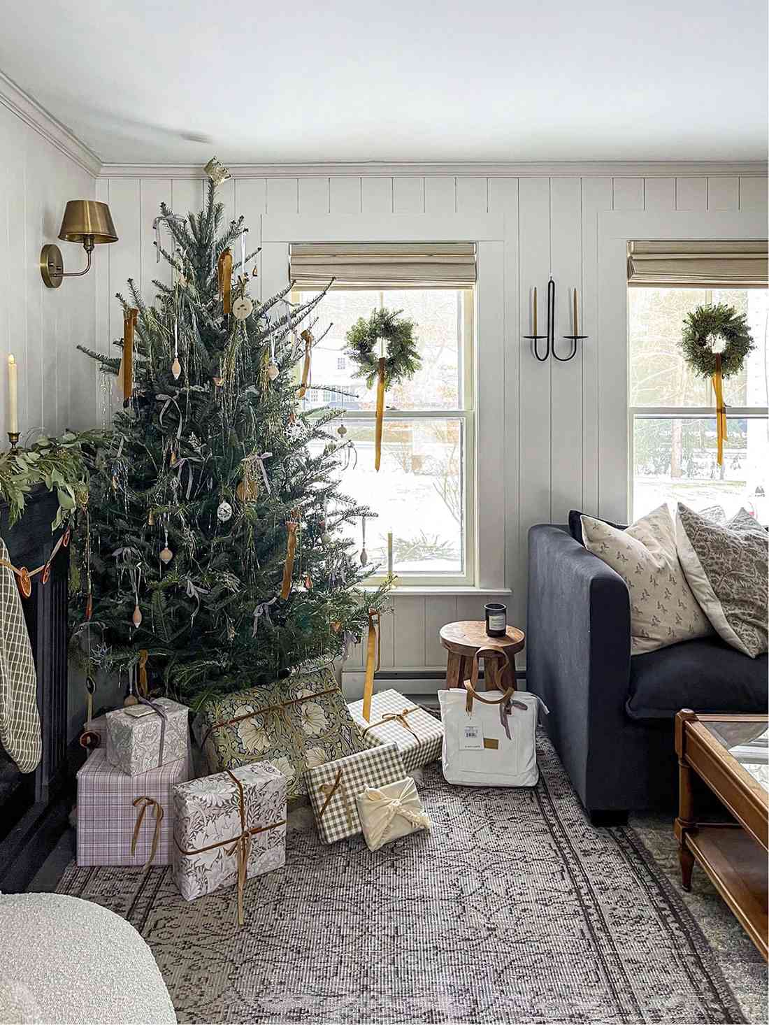 rustikaler Vintage-Weihnachtsbaum