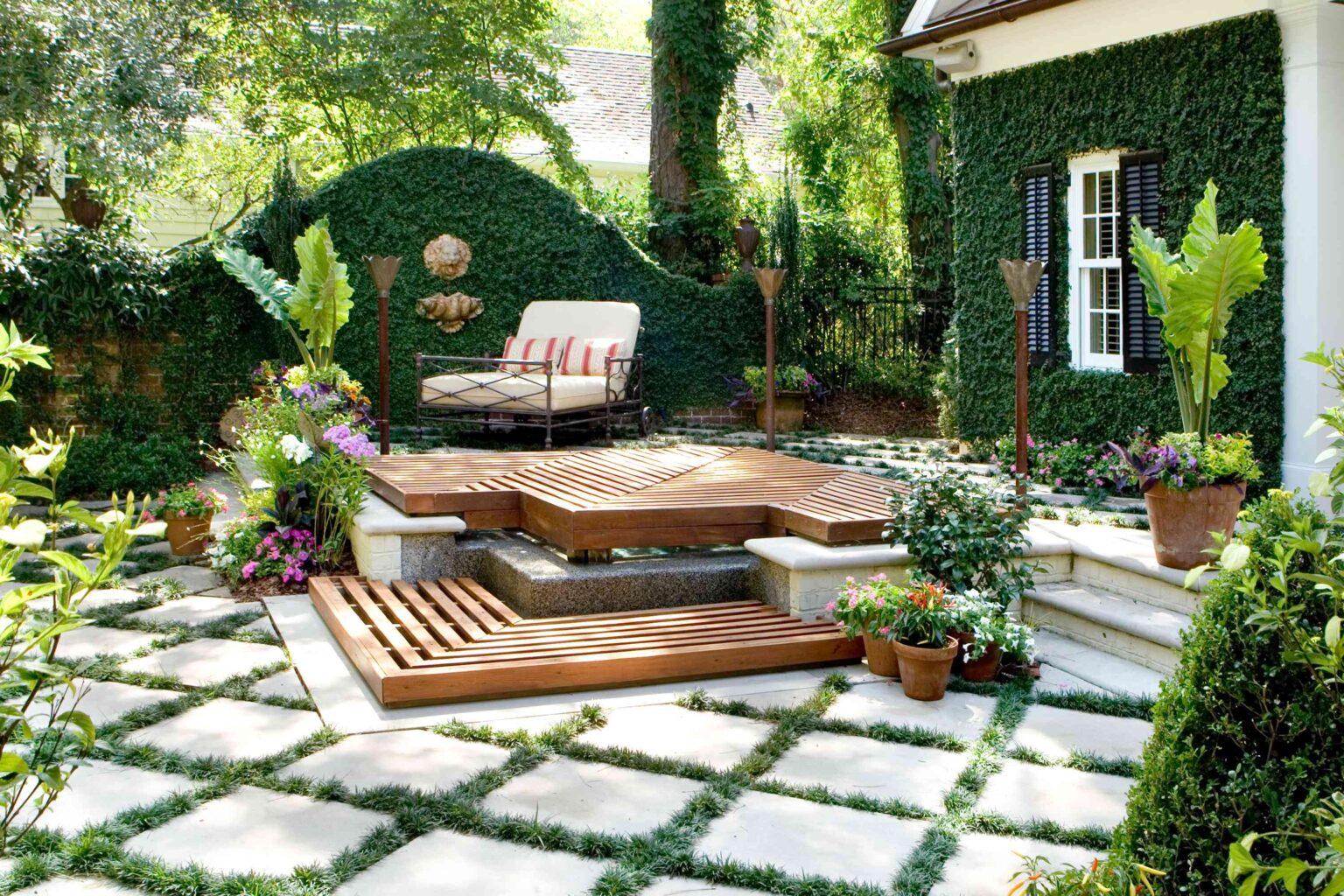 1732442242 6 Clever Ways to Hide Outdoor Eyesores According to Designers