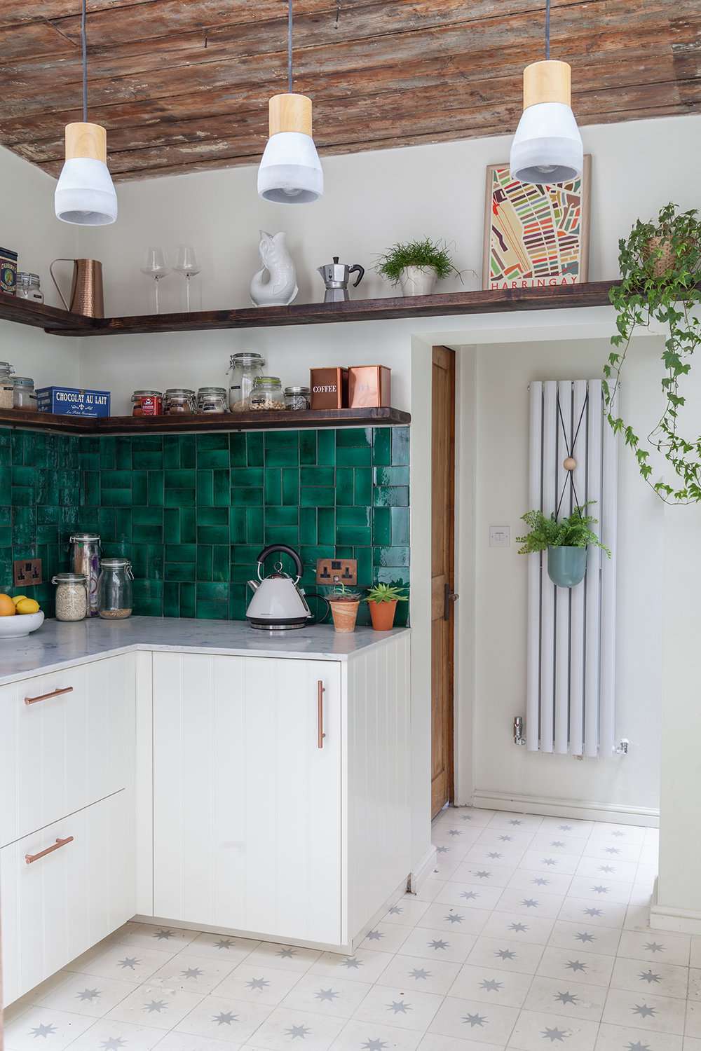Viktorianische Küche mit freiliegendem Holz
