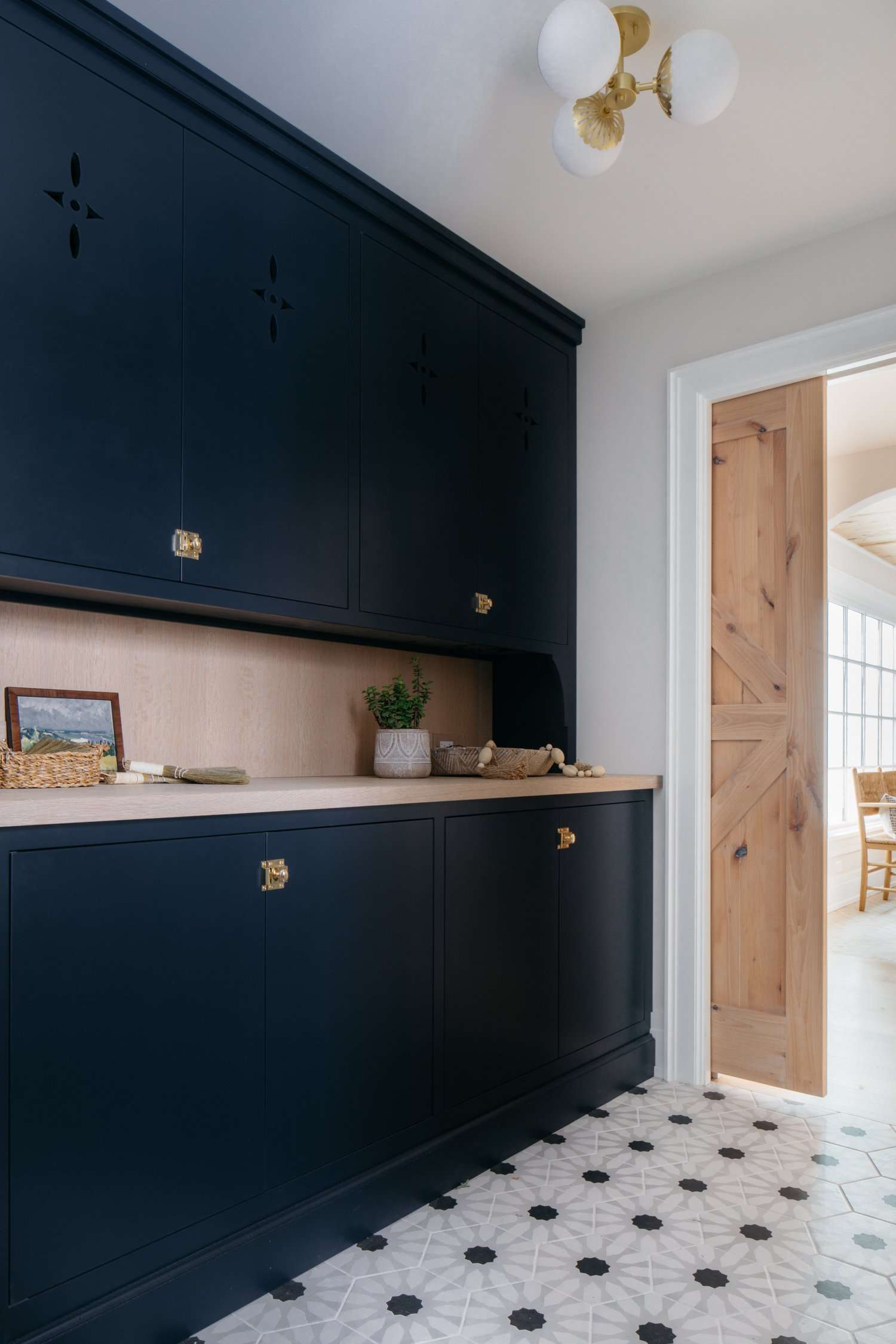 Butlers Pantry Pocket Door Ideen