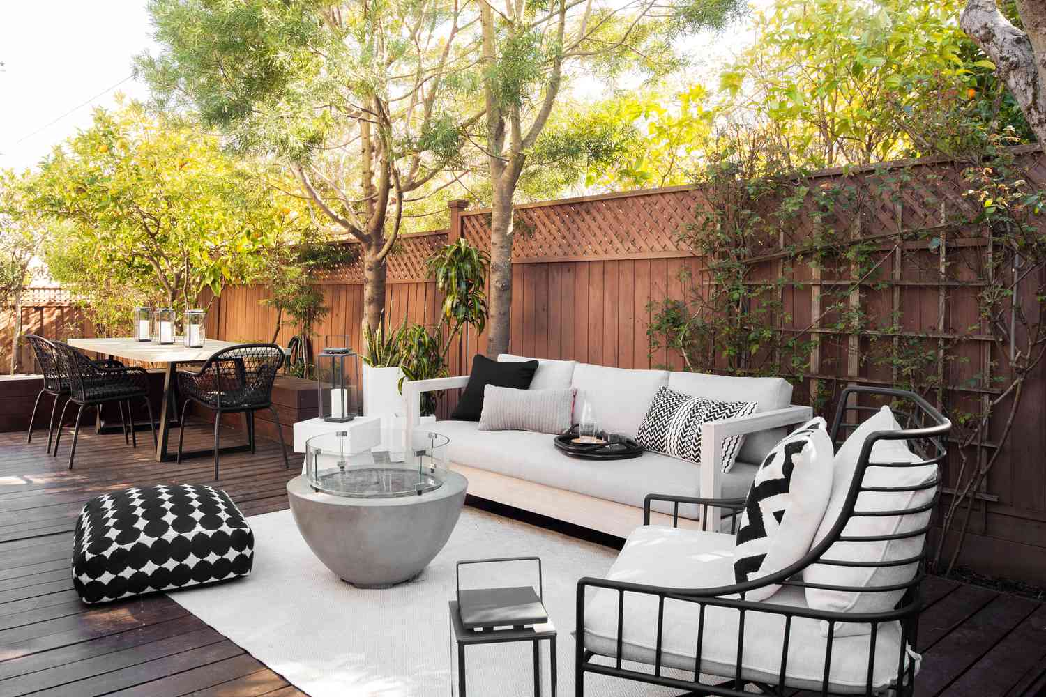 outdoor living room fire pit ideas