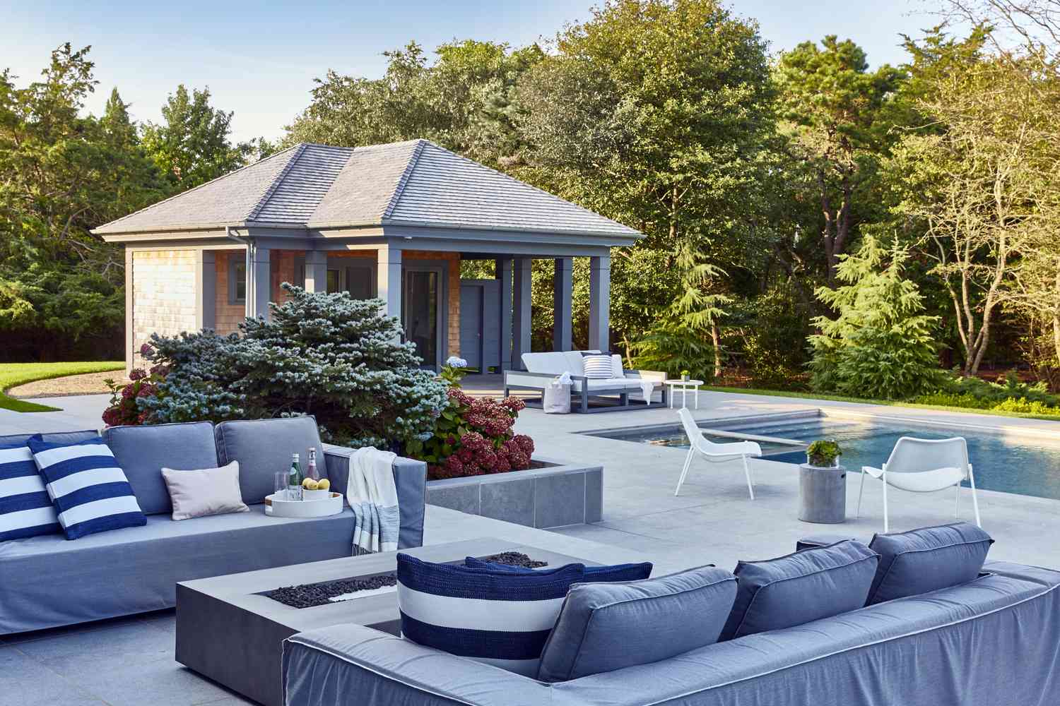poolside fire pit ideas