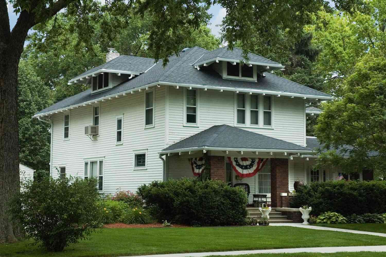 Was ist ein Handwerkerhaus? 14 Amerikanisches viereckiges Handwerkerhaus