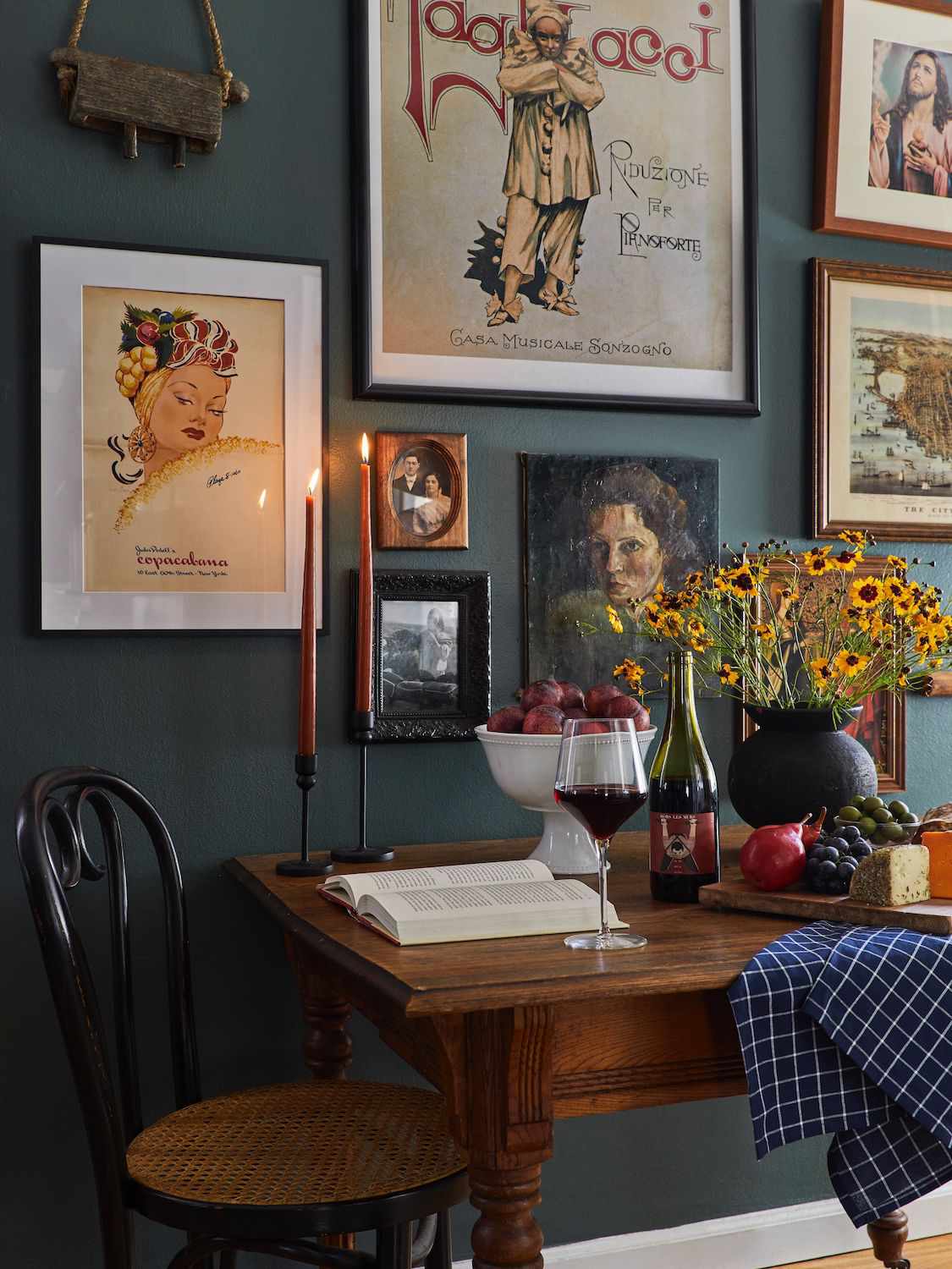 Boho-Esszimmer-Galeriewand