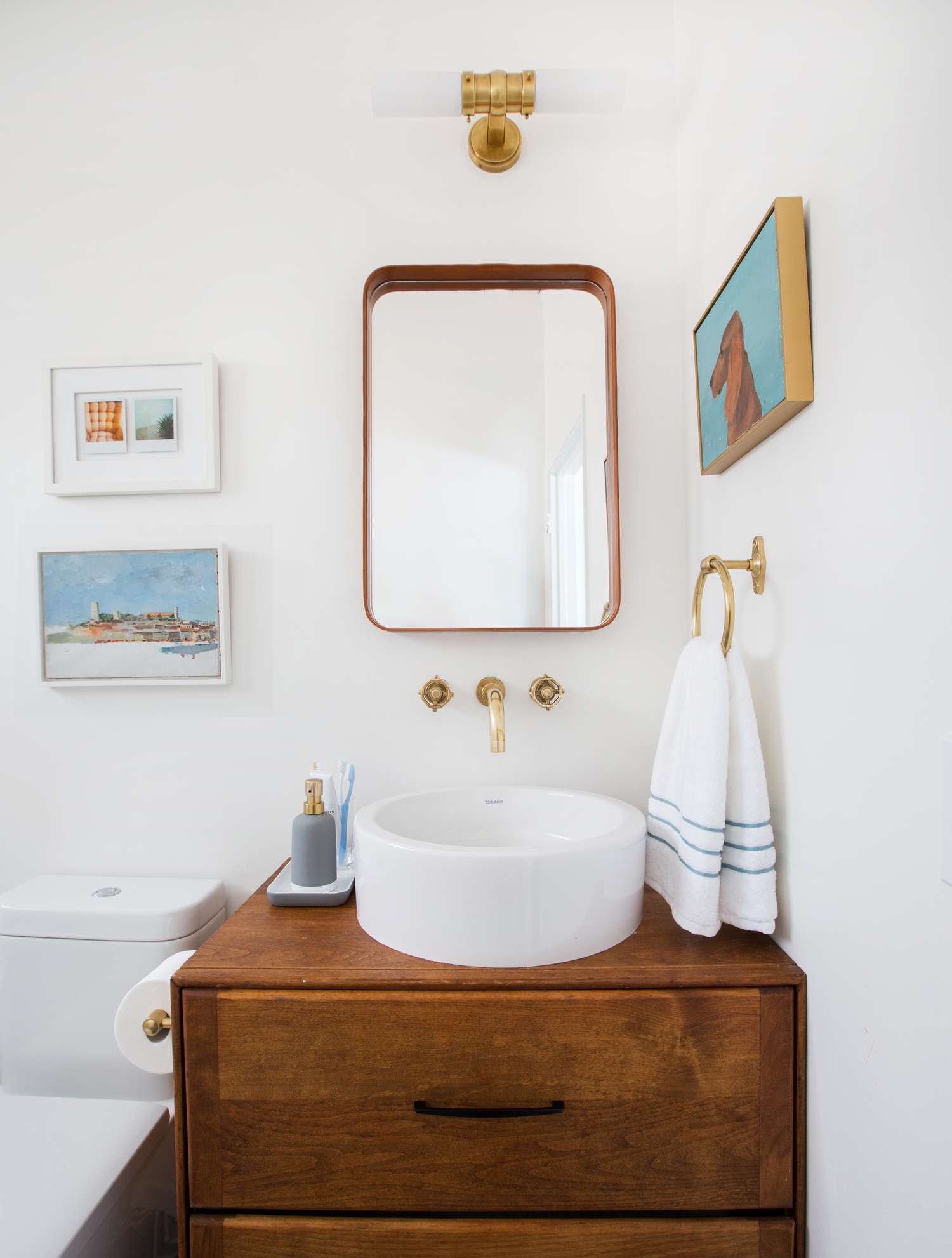 neutral kids' bathroom