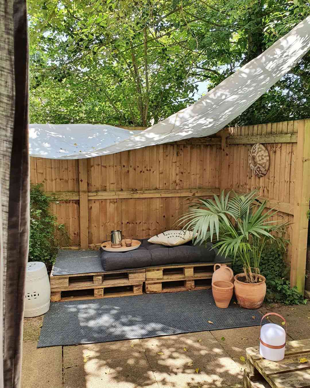 pallet wood outdoor furniture