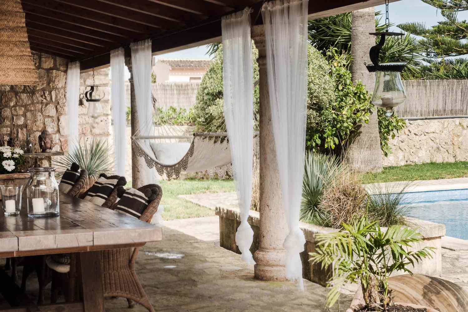 mediterrane Pool-Cabana
