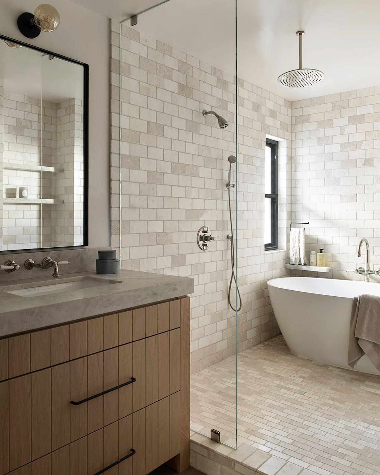 Badewanne in der Dusche
