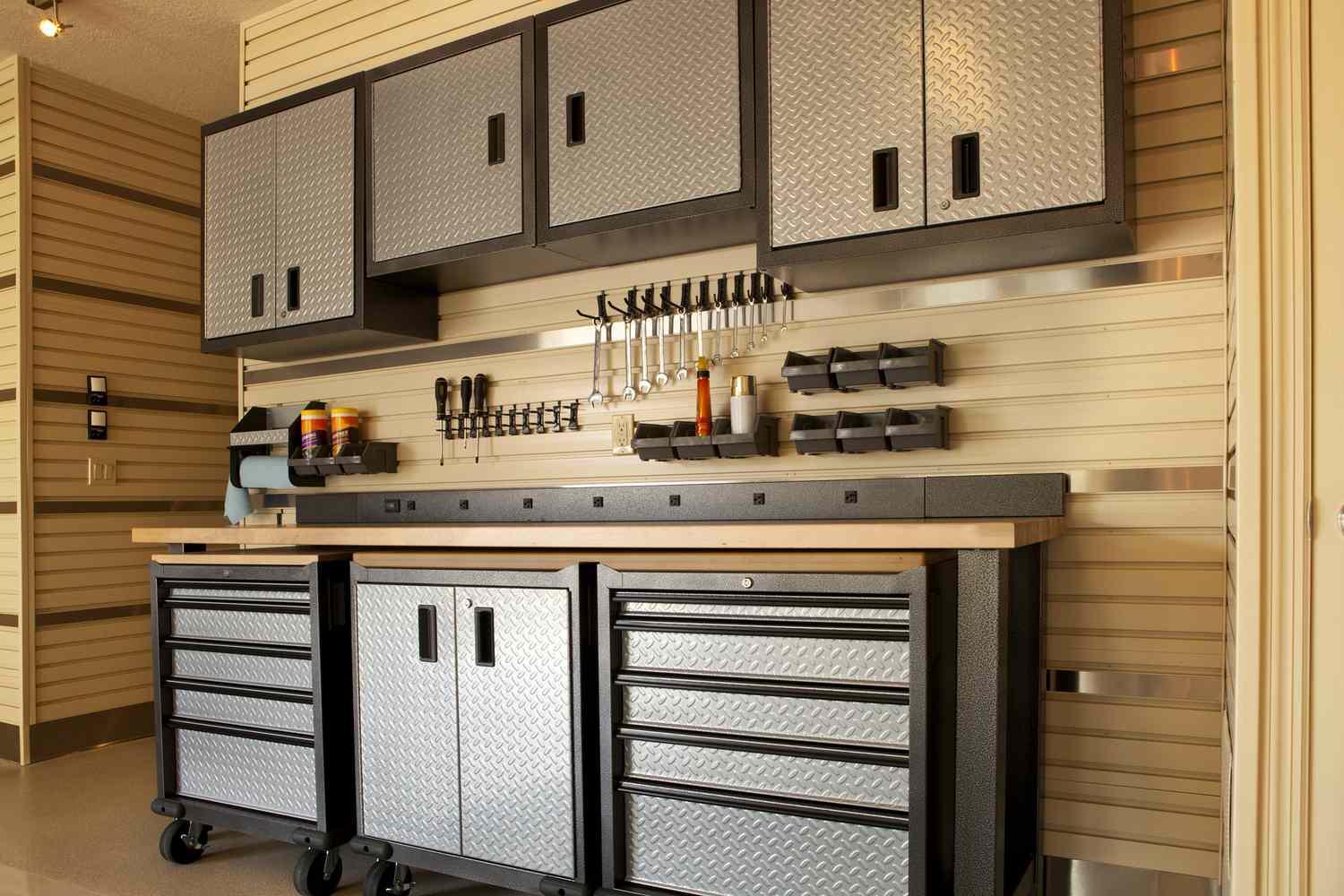 organisierter Garagenspeicher