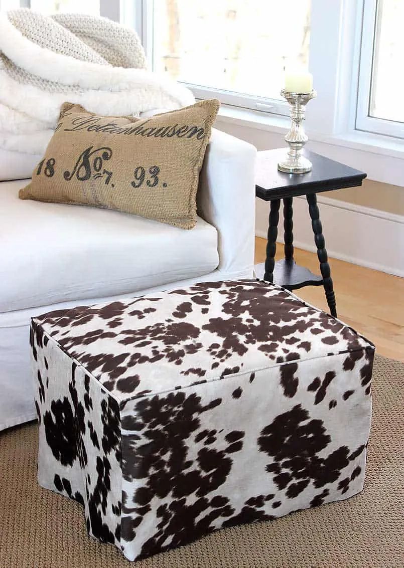 Ein Osmanischer Osmanischer, bedeckt mit einer DIY -Slipcover