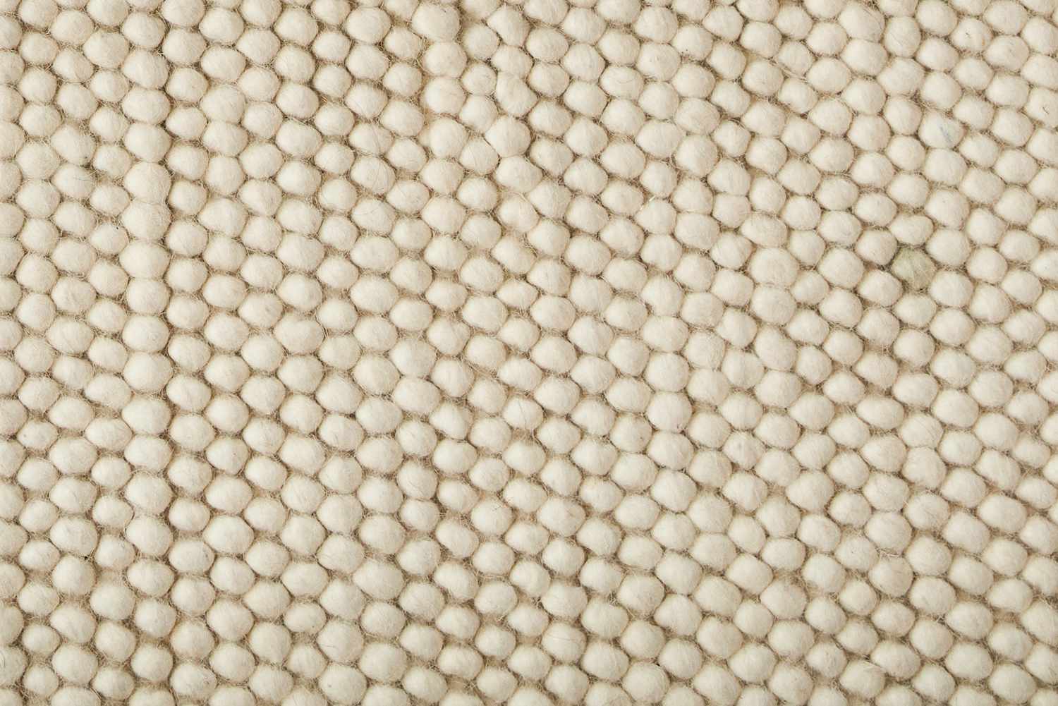 Berberteppich: Vor- und Nachteile, Kosten, Haltbarkeit und mehr 2 Nahaufnahme der Schlaufenkonstruktion eines Berberteppichs