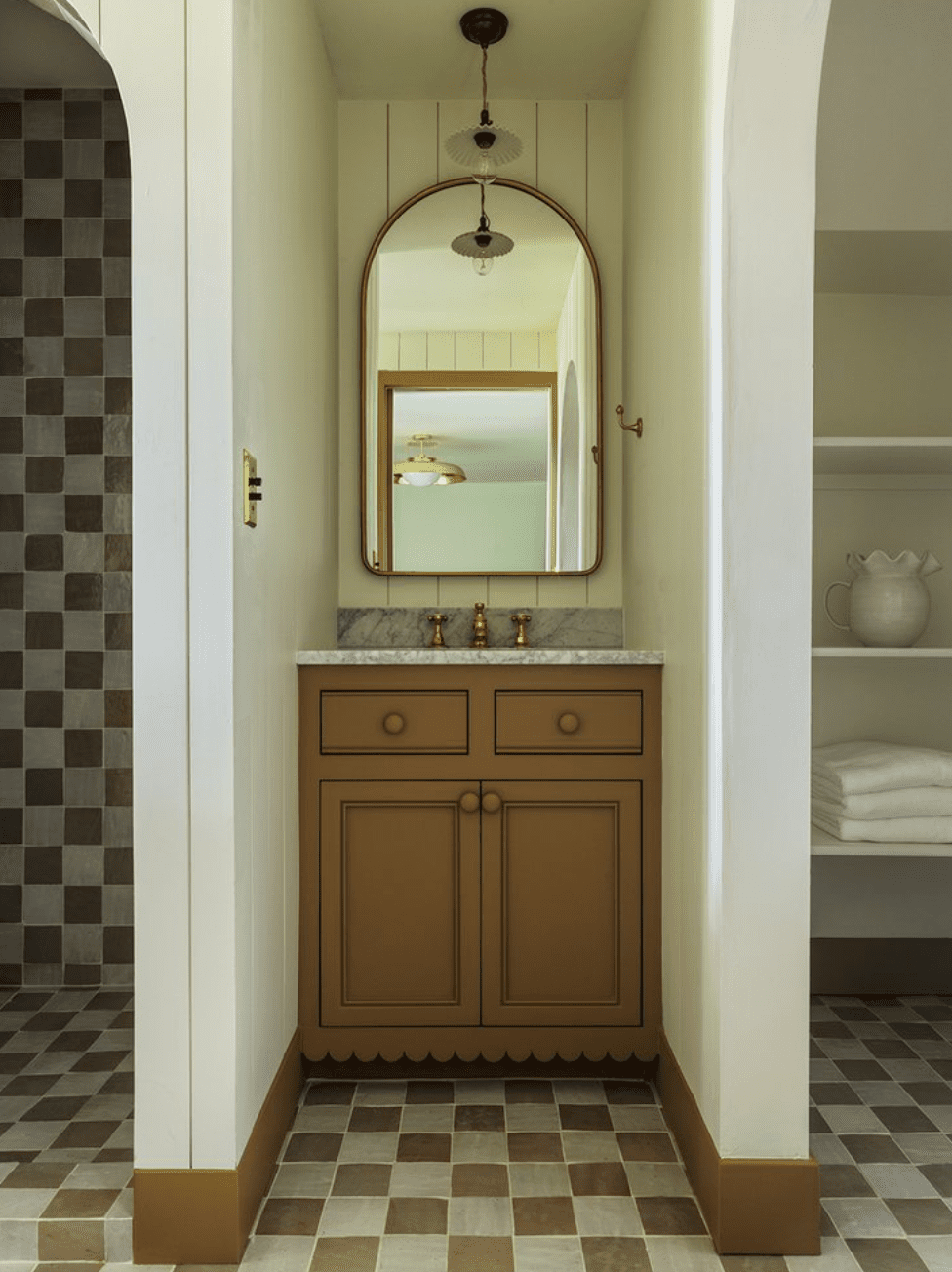 Braunes Badezimmer