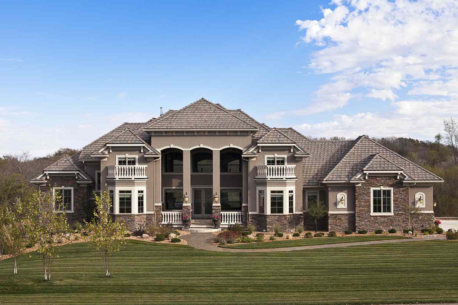Was ist ein McMansion? Geschichte, Eigenschaften und Kritik 4 Was ist ein McMansion