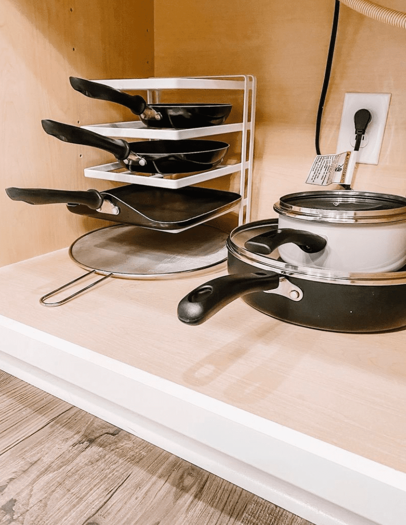 Stufe Pan Storage