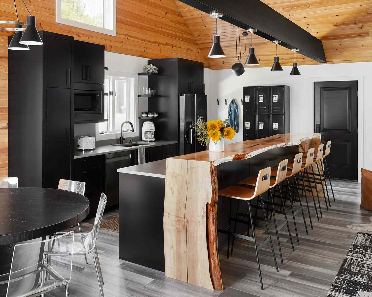 A black and wood kitchen