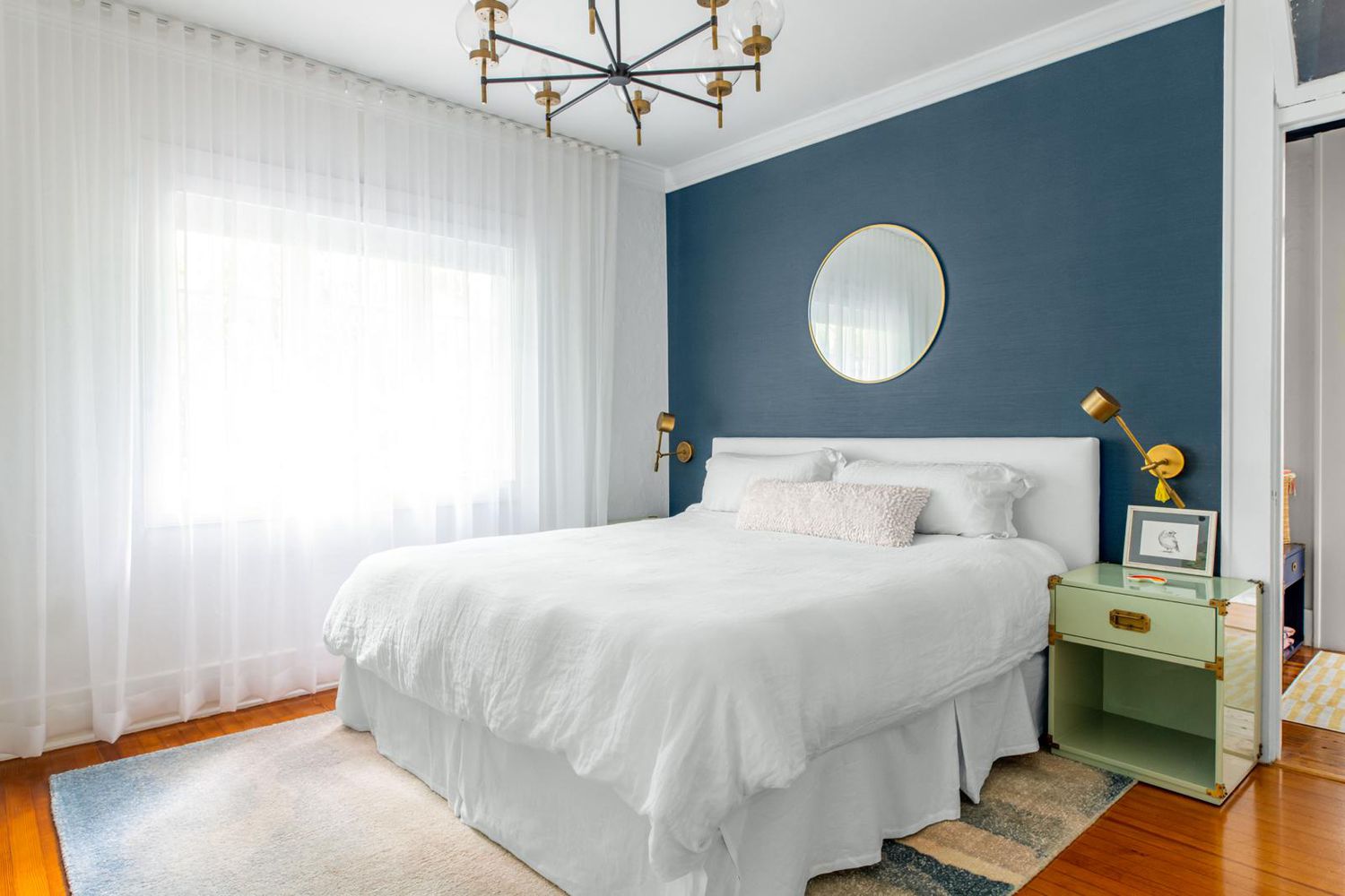 bedroom window treatment decorating ideas