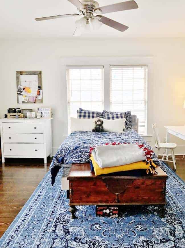 dramatic bedroom makeover ideas