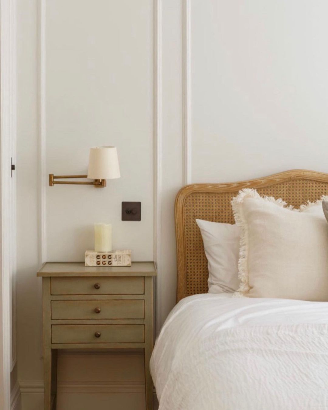 Bilderrahmenformung im Gästezimmer