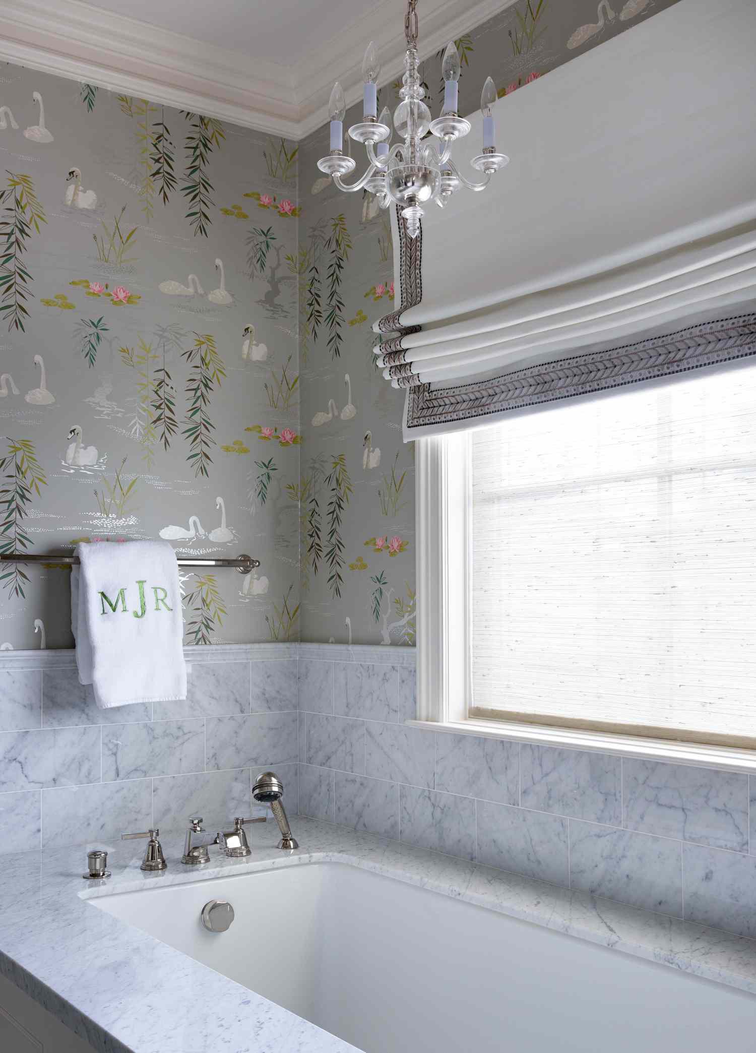 Monogrammierte Handtücher im Badezimmer