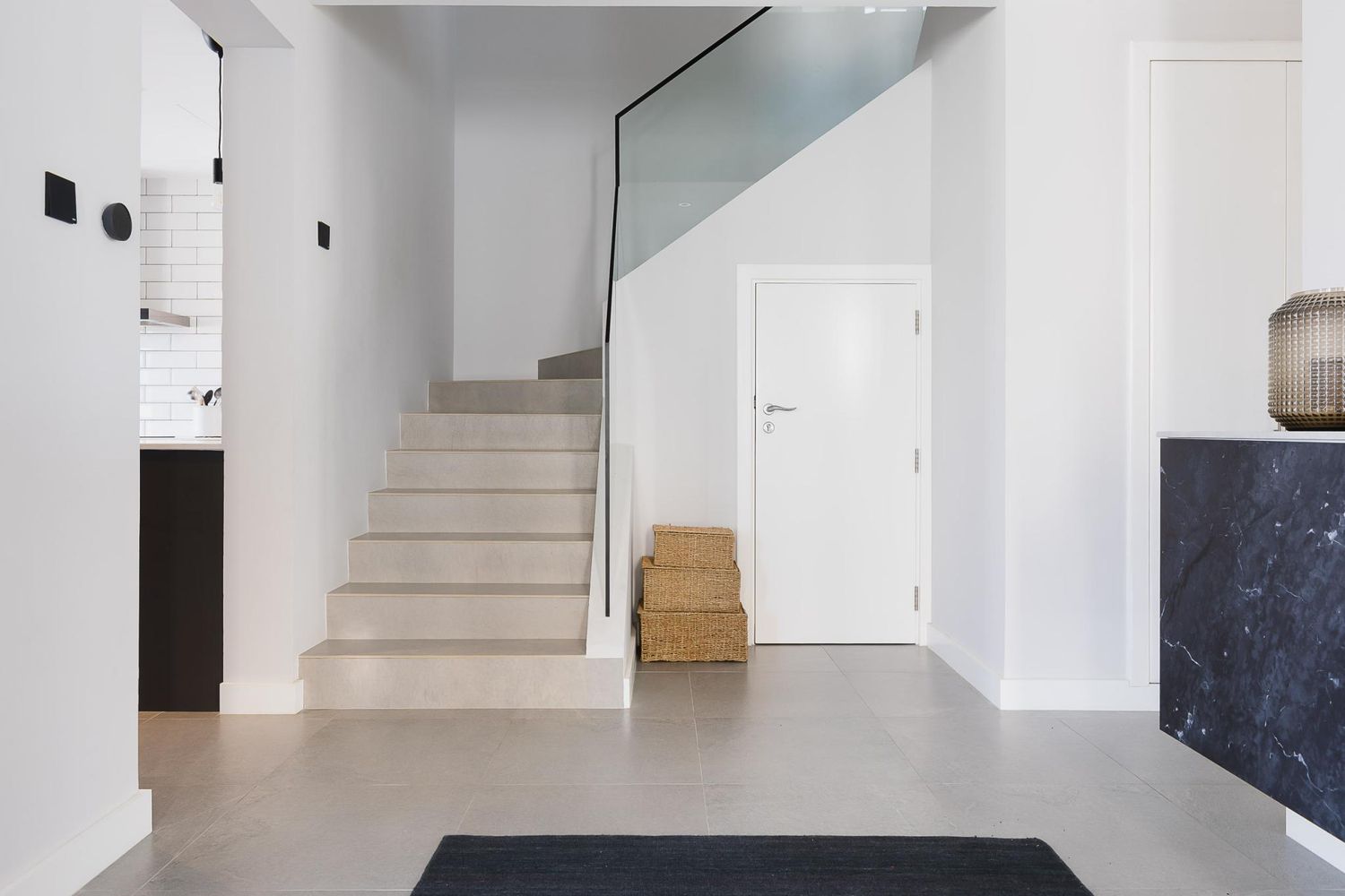 Minimalistische moderne Treppe