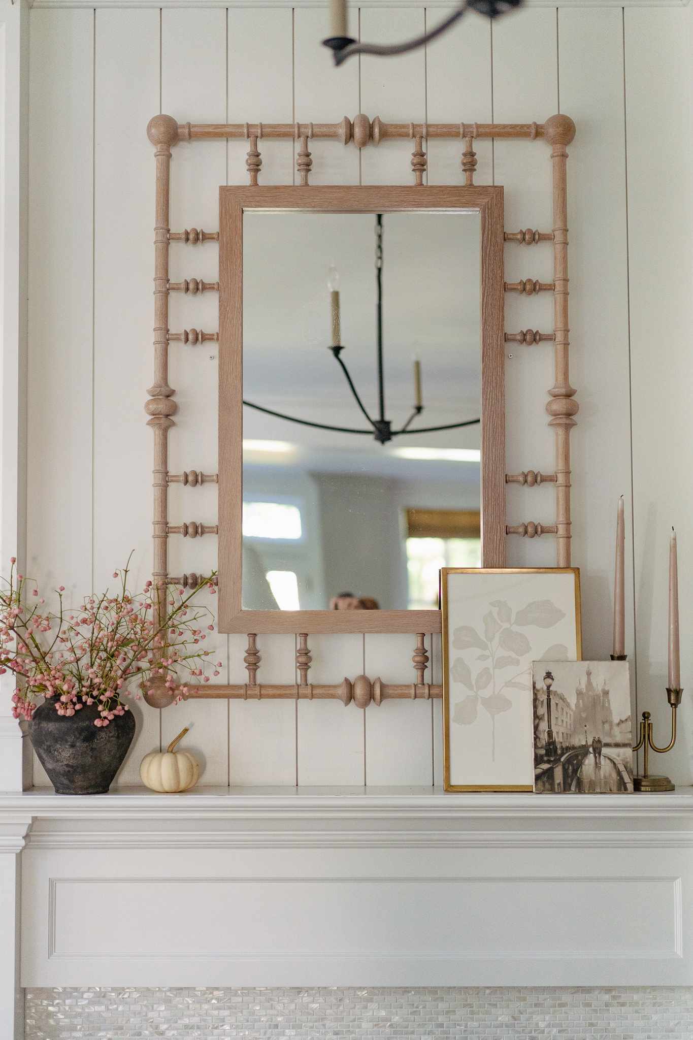 Halloween Mantel Ideen Holz verblasst rosa