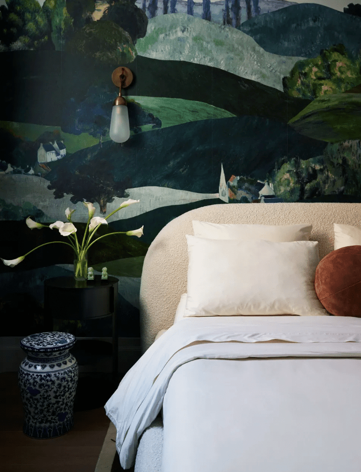 4 Signs You Should Replace Your Sheets Right Now, According to Bedding Pros 2 white sheet and duvet set