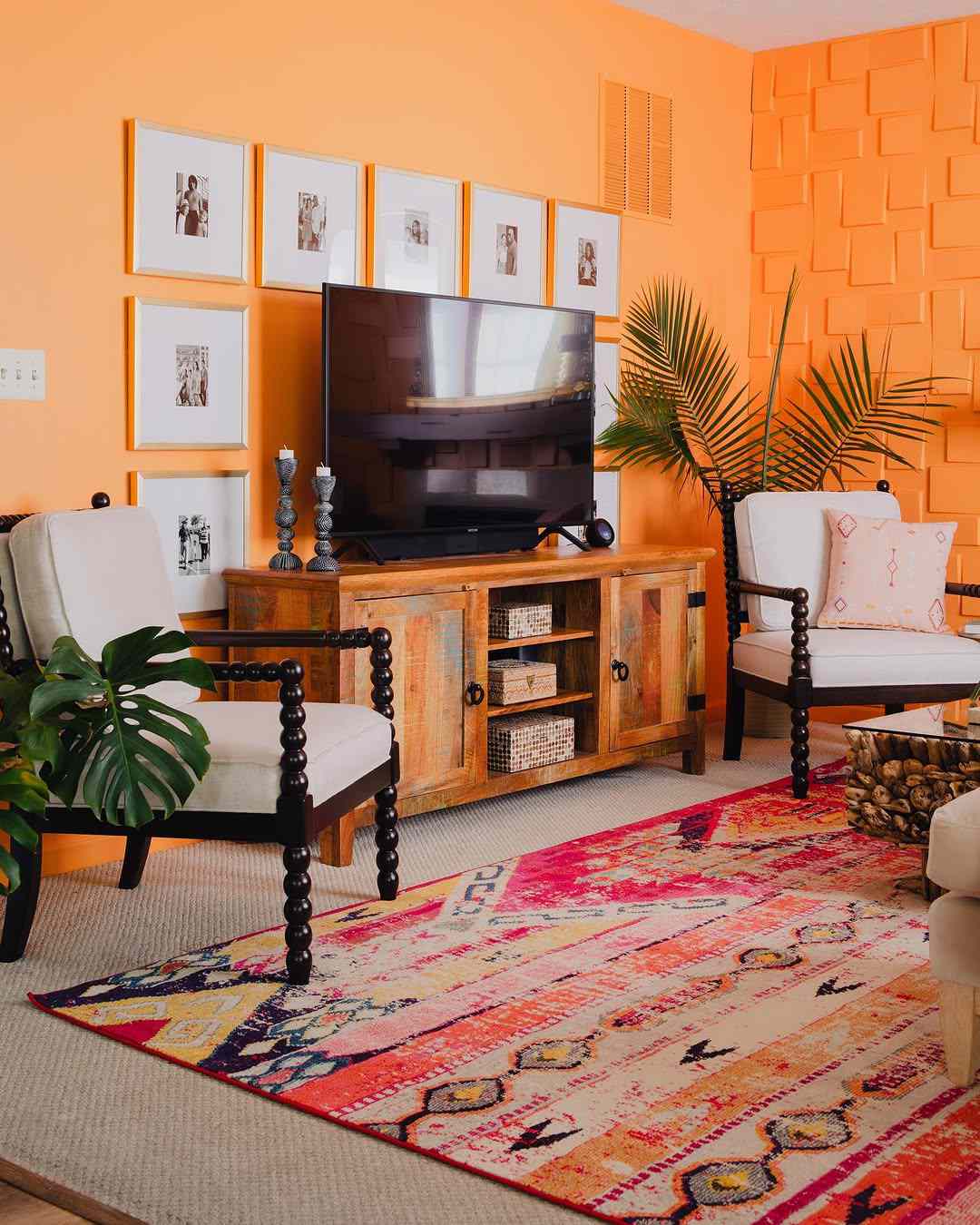 zurückgewonnener Holz -TV -TV -Stand