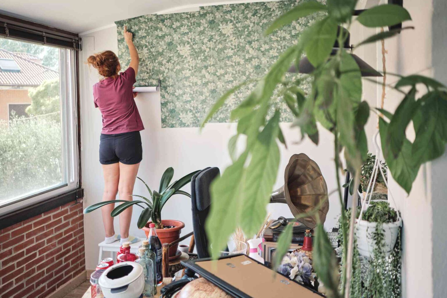 So machen Sie Ihre eigene DIY Tapete die Sie ueber