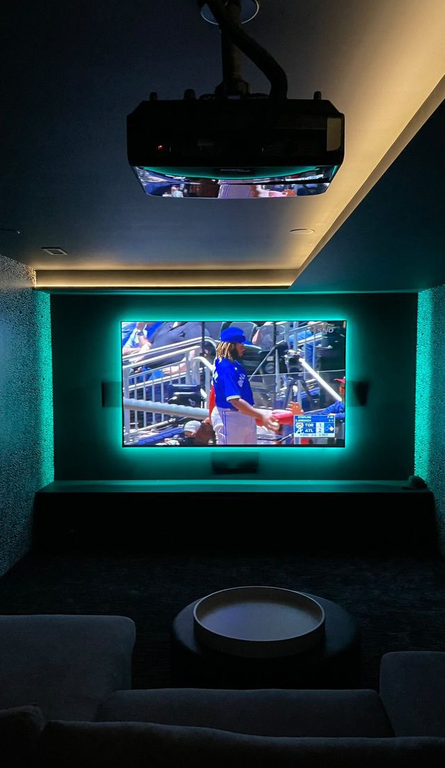 Neon Kino