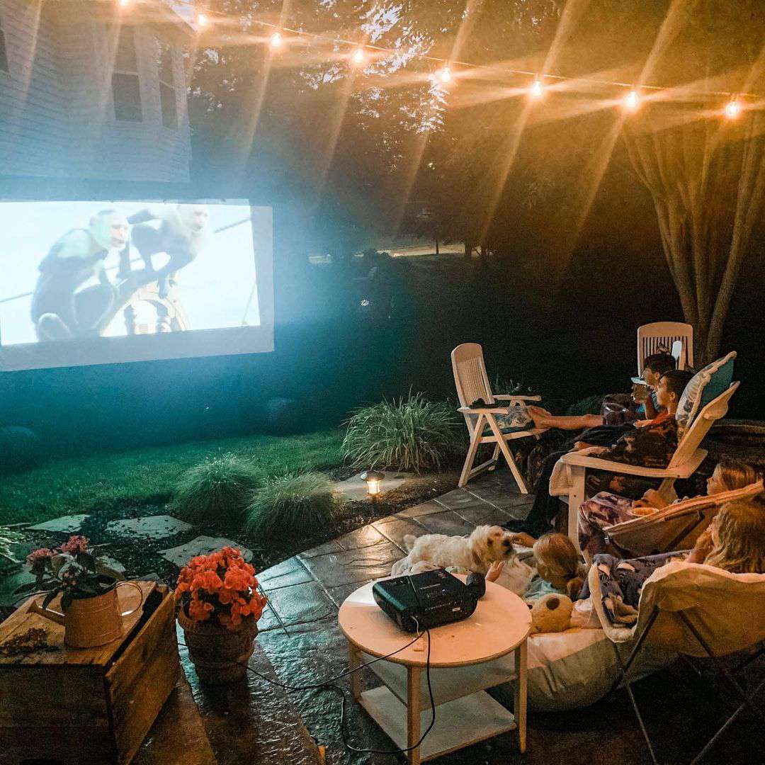 Heimkino im Freien