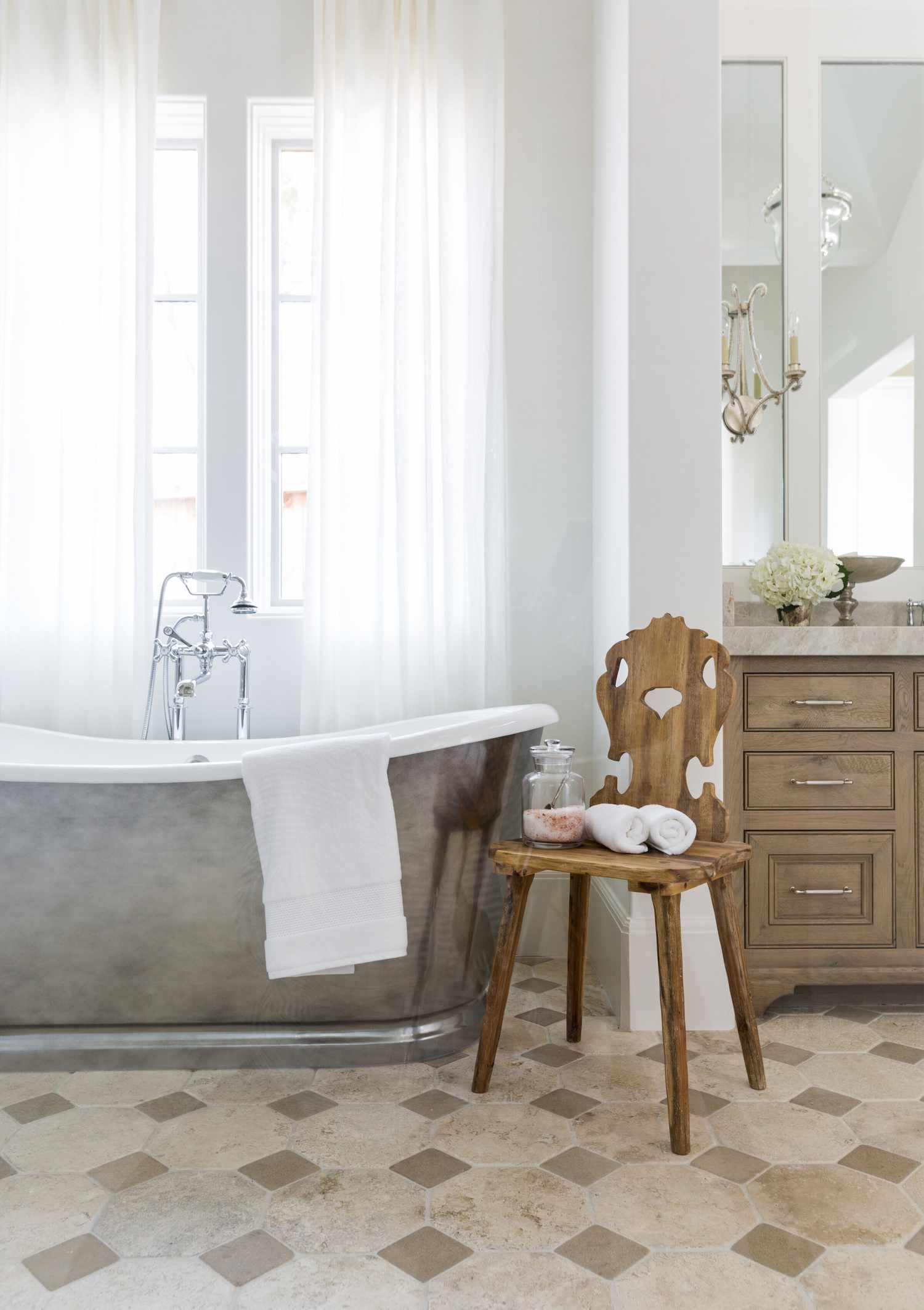 Was ist der traditionelle Innenarchitekturstil? 12 Badezimmer mit traditionellem Design
