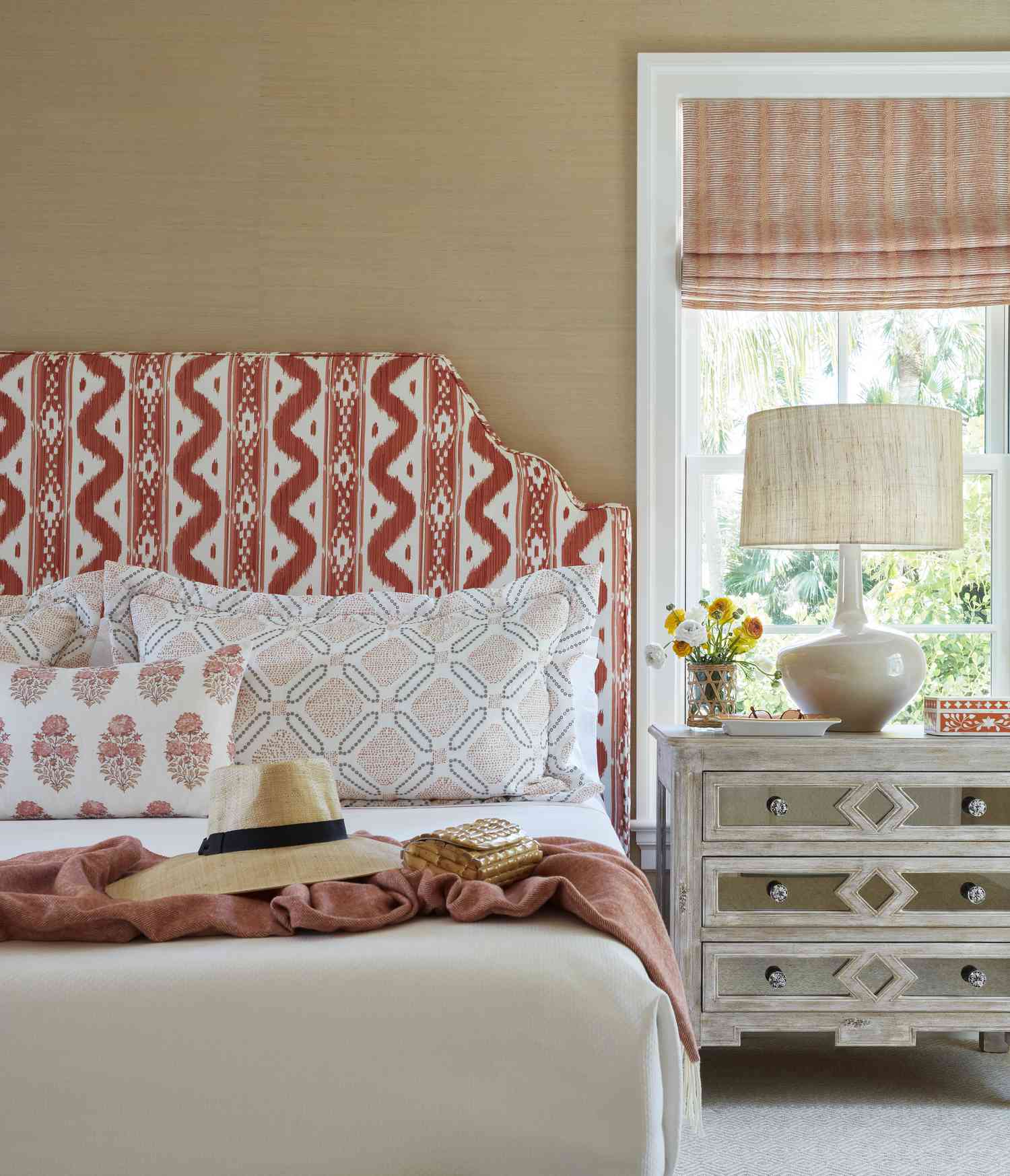 This Genius Trick Will Give You the Most Luxurious, Fluffy Bed Every Night 6 Luxury bed with lots of layers