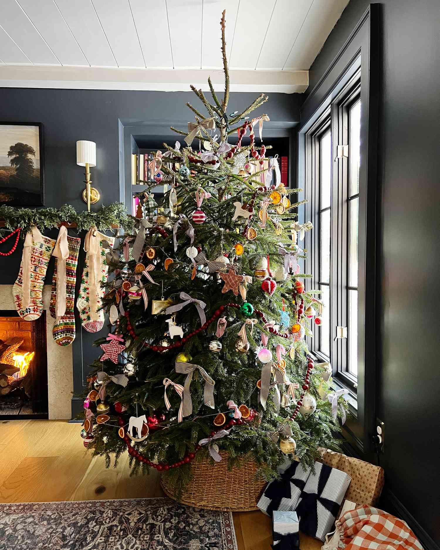 wunderschön eingerichteter Weihnachtsbaum