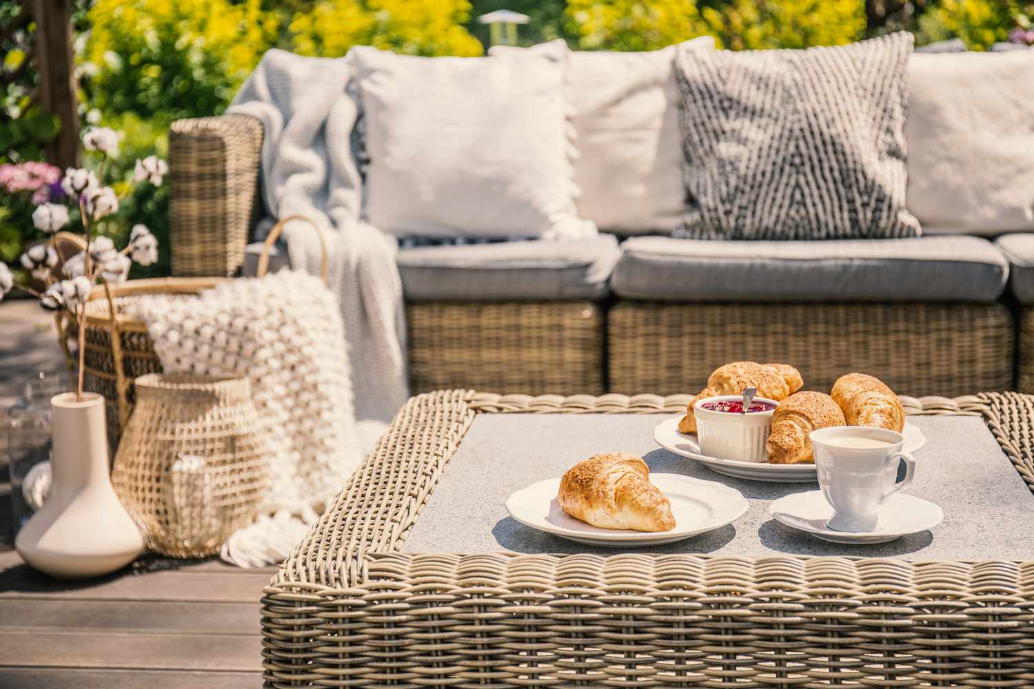 Weiden -Terrasse im Freien
