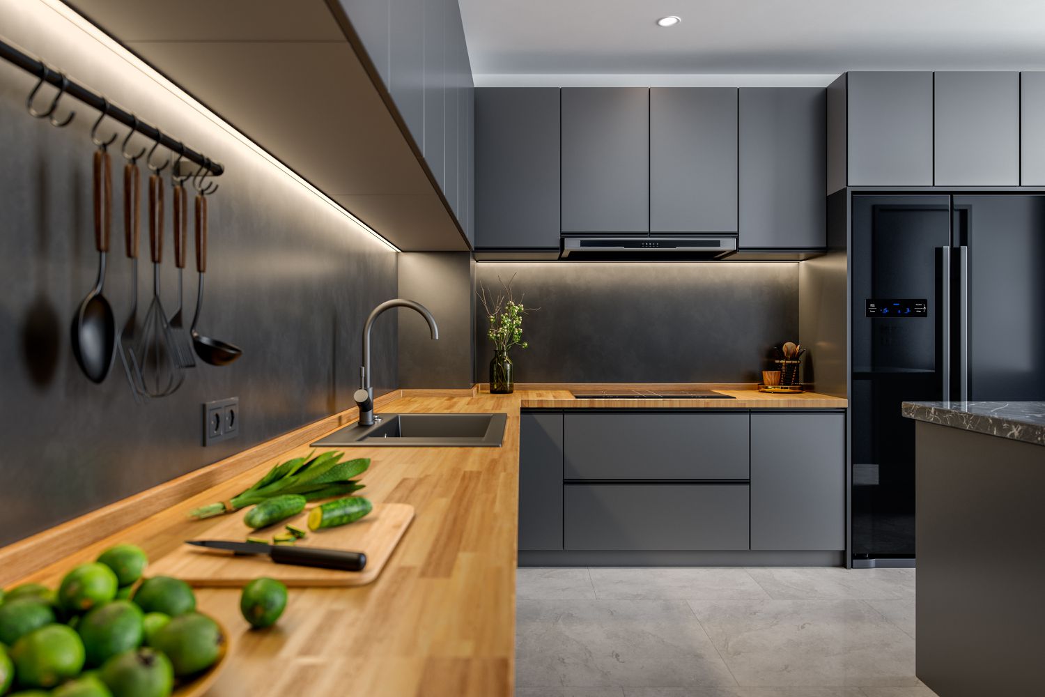 5 Küchenfarben, die laut Innenarchitekten so veraltet sind 4 Dunkle körniggraue moderne Küche mit Holzarbeitsplatte und schwarzem Kühlschrank
