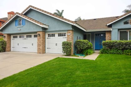 1747384964 5 Things That Make Your Front Yard Look Empty According
