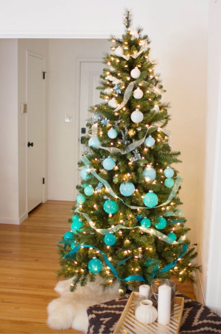 christmas tree with ombre ribbon