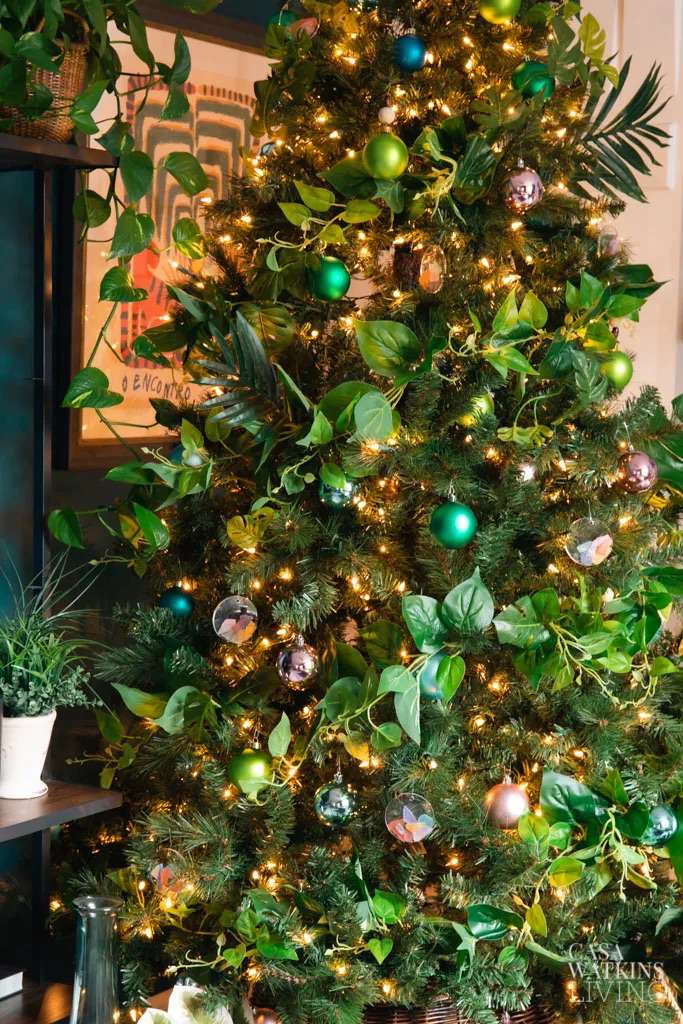 botanical christmas tree garland ideas