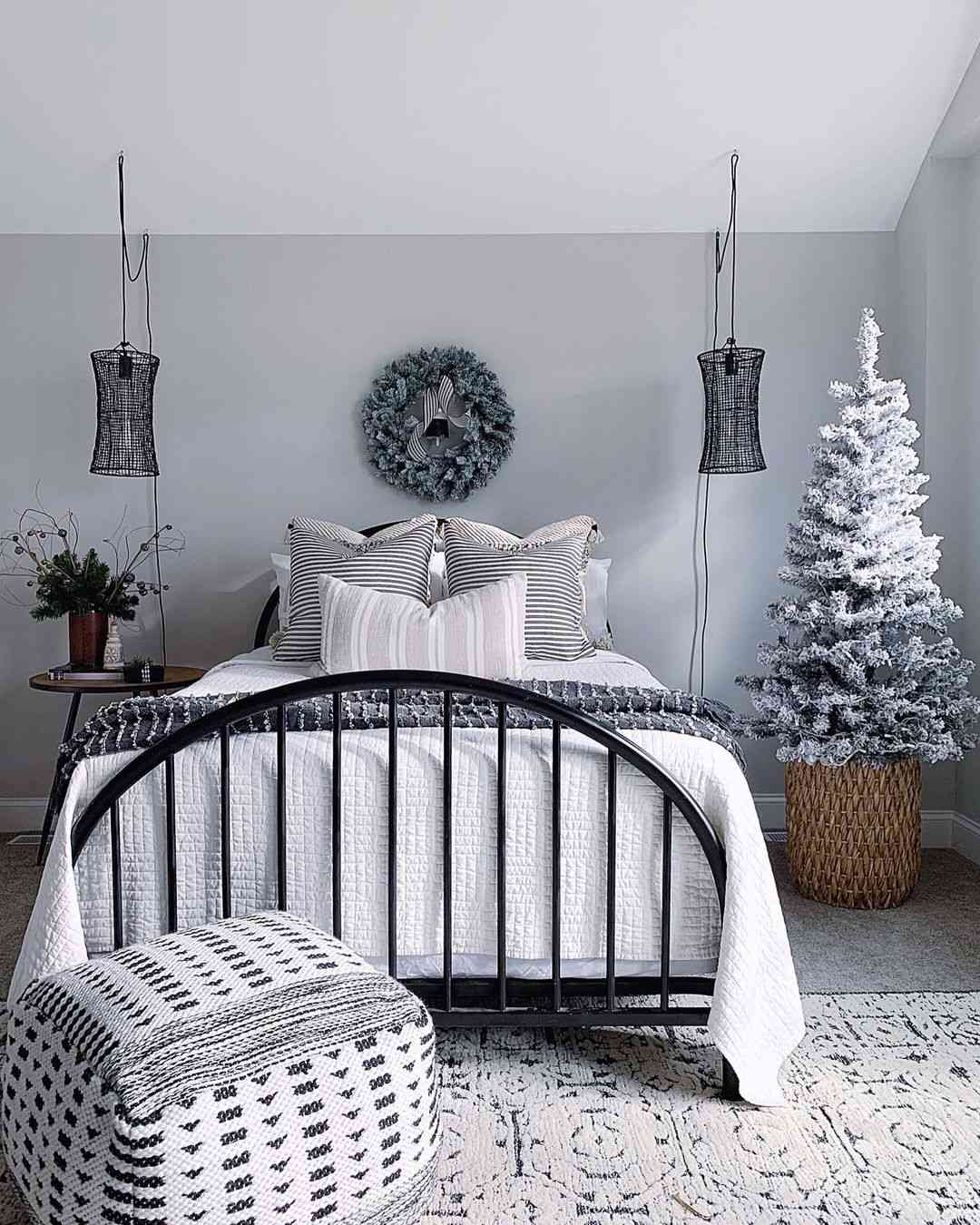 flocked Christmas tree ideas