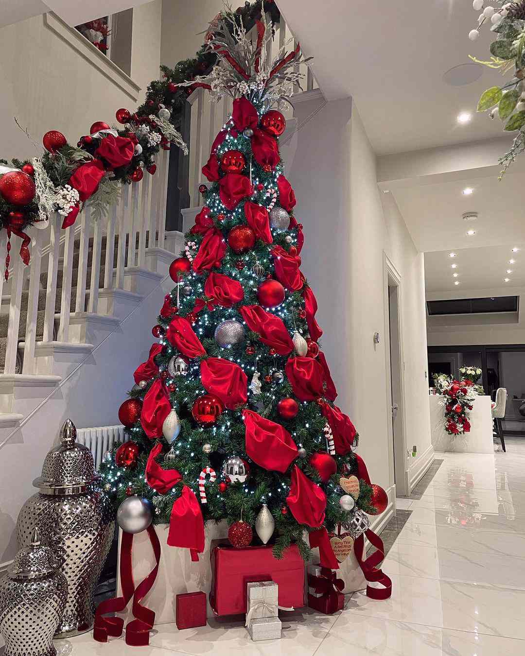 foyer christmas tree ideas
