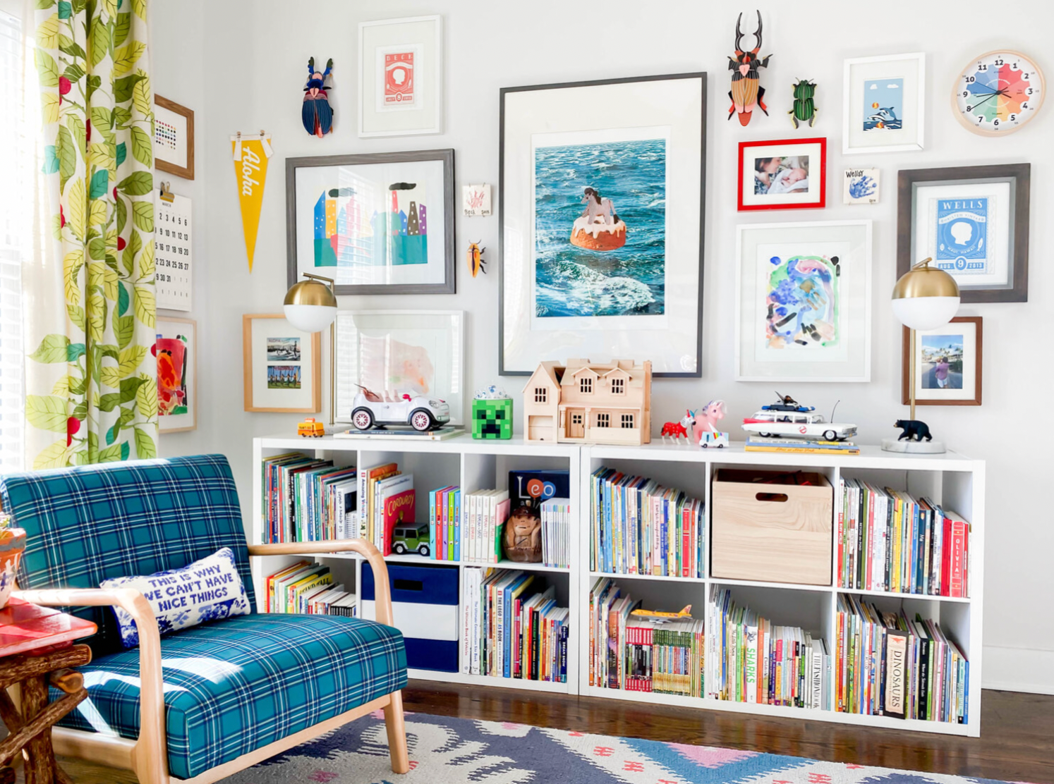 6 Überraschende Arten von Dekor, die Sie laut Designer immer bei IKEA kaufen sollten 4 Ikea-Blattvorhänge im Schlafzimmer