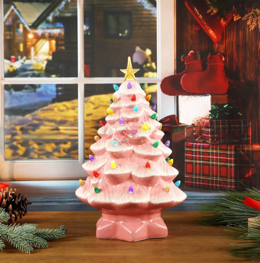Keramische Weihnachtsbäume sind der nostalgische Dekor -Trend, den wir in dieser Saison brauchen 4 Keramikbaum